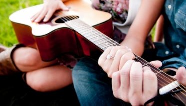 chord gitar mudah lagu romantis